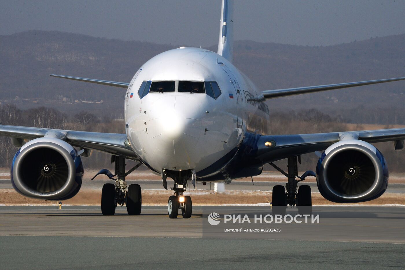 Работа международного аэропорта "Владивосток"