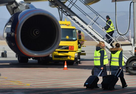 Работа международного аэропорта "Владивосток"