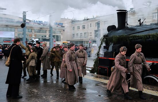 75-я годовщина прибытия в Ленинград первого после прорыва блокады поезда