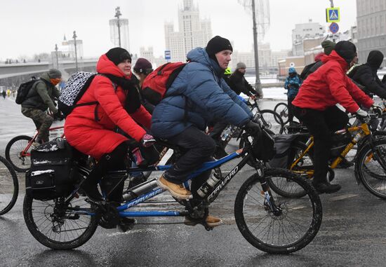 Третий зимний московский велопарад