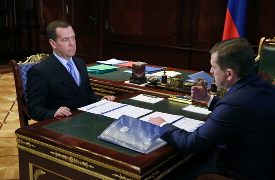 Премьер-министр РФ Д. Медведев встретился с главой "Росрыболовства" И. Шестаковым