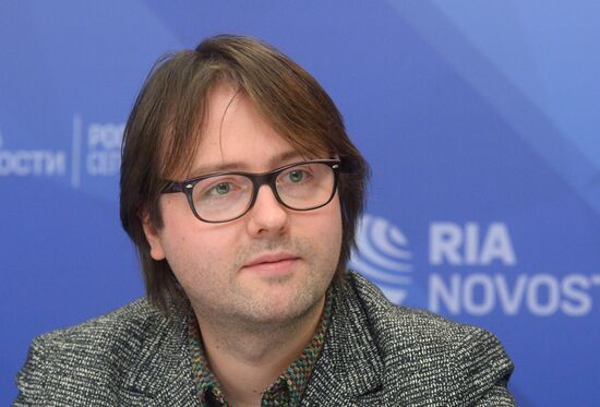 П/к, посвященная XVI Международному фестивалю кинематографических дебютов "Дух огня".