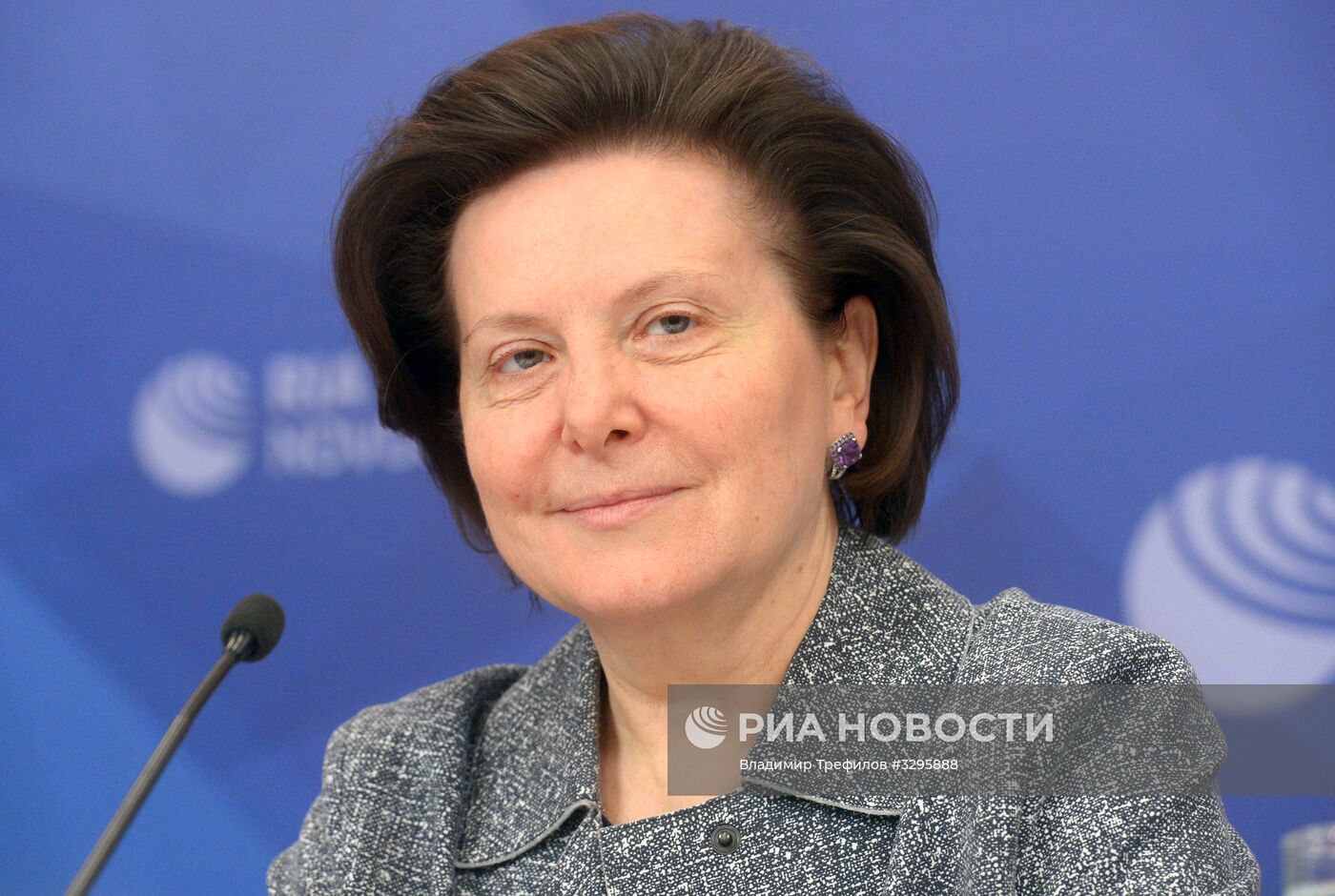 П/к, посвященная XVI Международному фестивалю кинематографических дебютов "Дух огня".