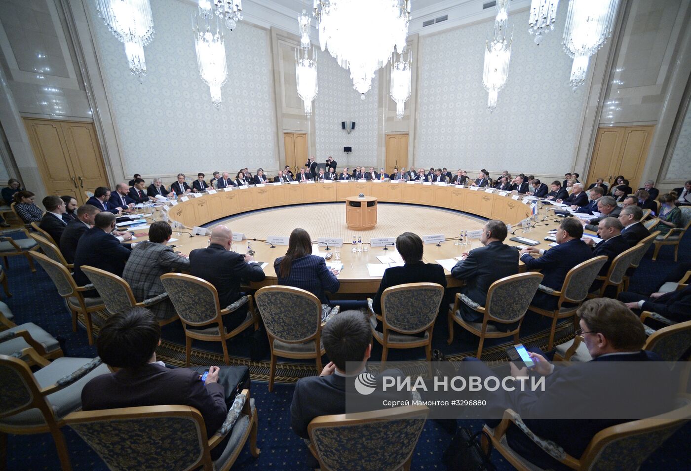 Вице-премьер РФ Д. Рогозин провел заседание межправкомиссии по сотрудничеству РФ с Бельгией и Люксембургом