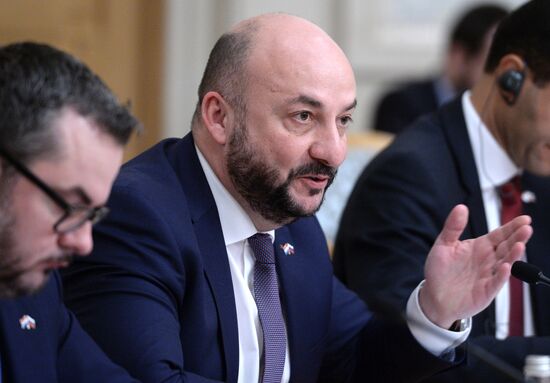 Вице-премьер РФ Д. Рогозин провел заседание межправкомиссии по сотрудничеству РФ с Бельгией и Люксембургом