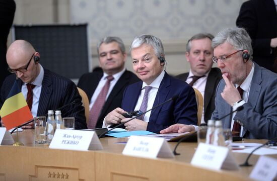 Вице-премьер РФ Д. Рогозин провел заседание межправкомиссии по сотрудничеству РФ с Бельгией и Люксембургом