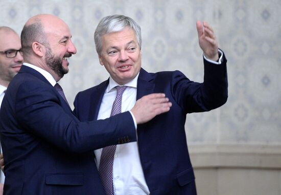 Вице-премьер РФ Д. Рогозин провел заседание межправкомиссии по сотрудничеству РФ с Бельгией и Люксембургом