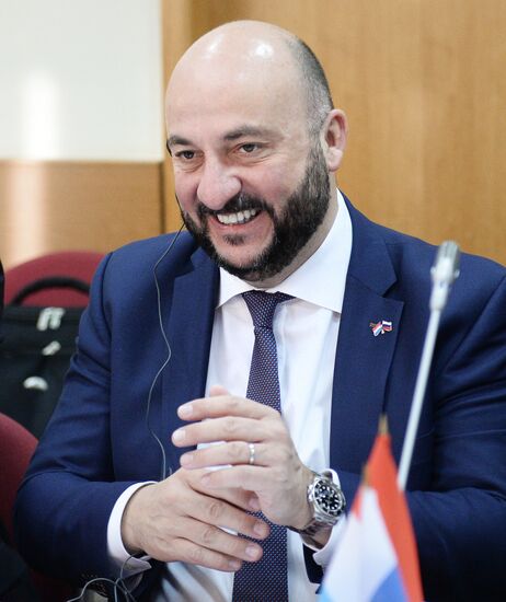 Вице-премьер РФ Д. Рогозин провел заседание межправкомиссии по сотрудничеству РФ с Бельгией и Люксембургом