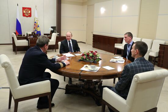 Президент РФ В. Путин встретился с участниками первого Всероссийского форума "Наставник"