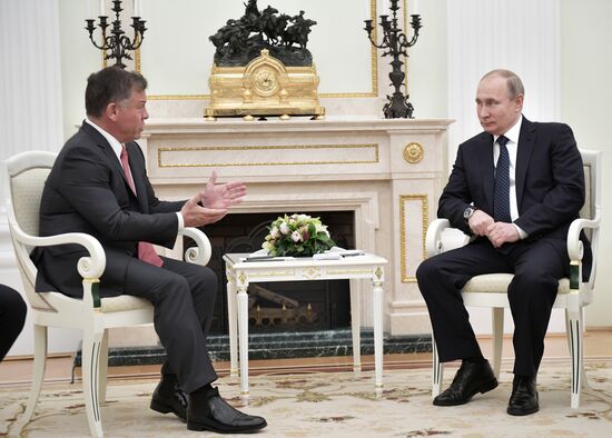 Президент РФ В. Путин провел переговоры с королём Иордании Абдаллой II