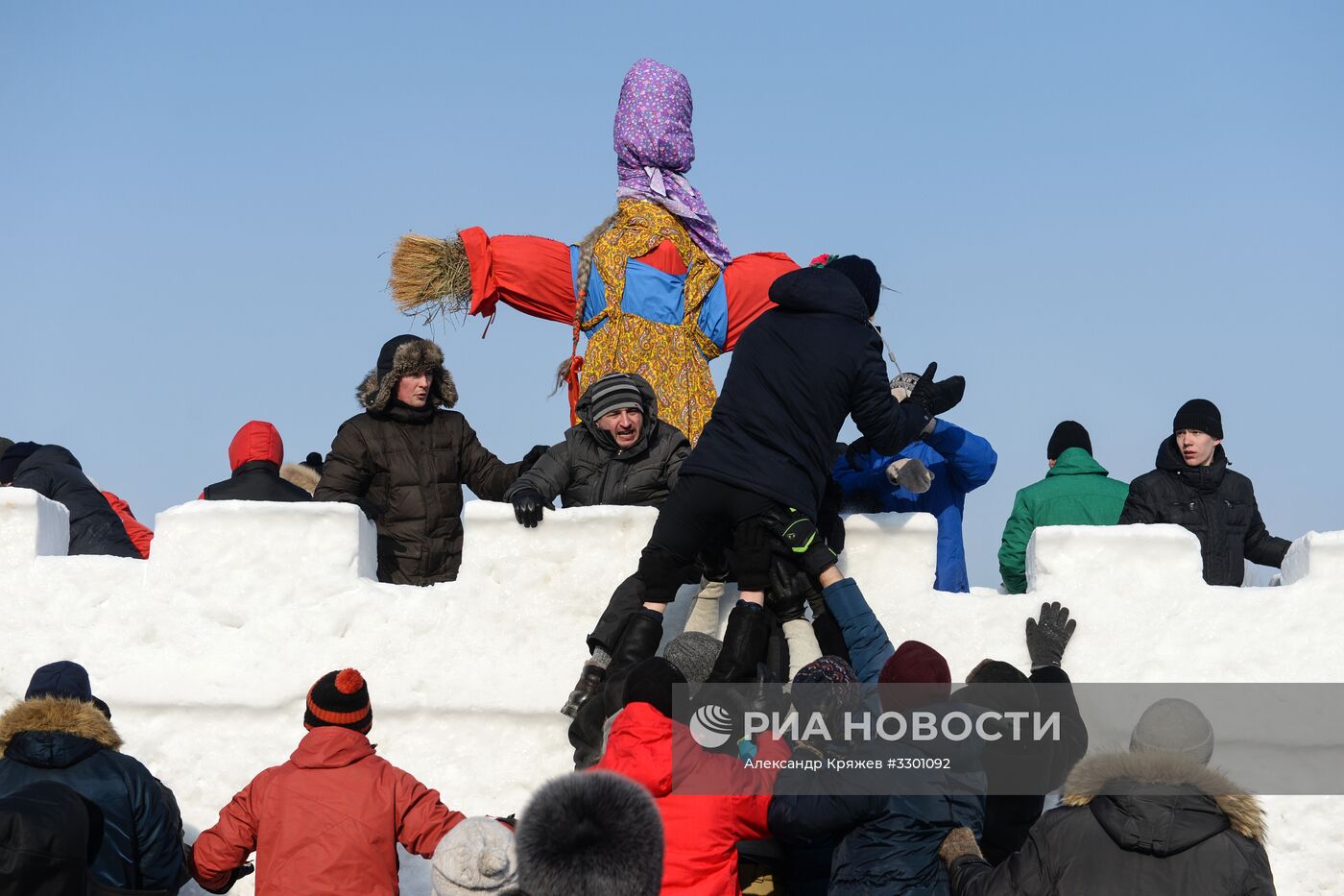 Празднование Масленицы в Новосибирске