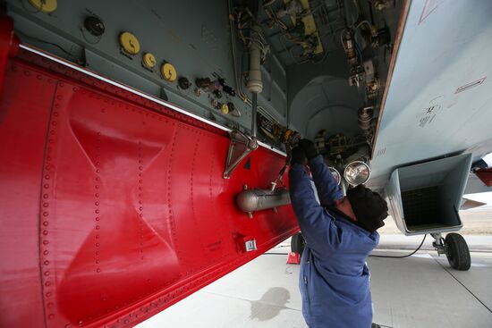 Лётно-тактические учения морской авиации в Ейске