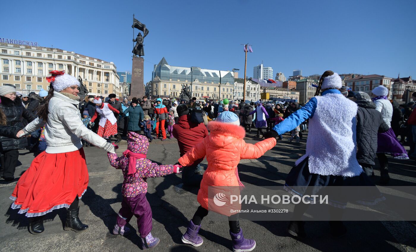 Празднование Масленицы в регионах России