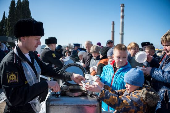 Празднование Масленицы в регионах России