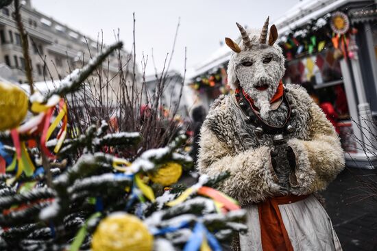 Празднование Масленицы в Москве