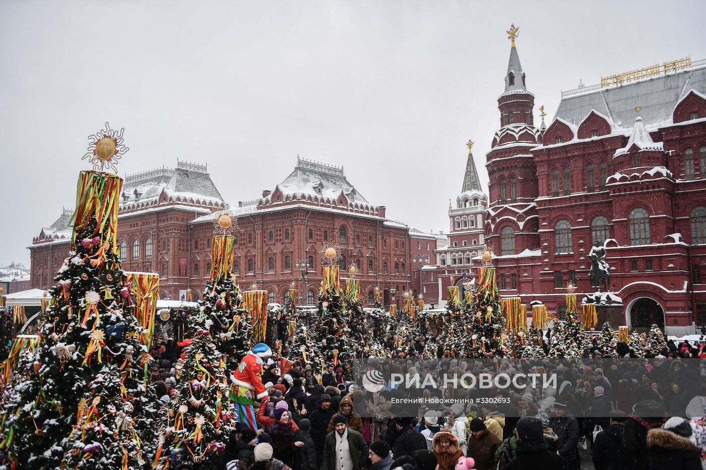 Празднование Масленицы в Москве