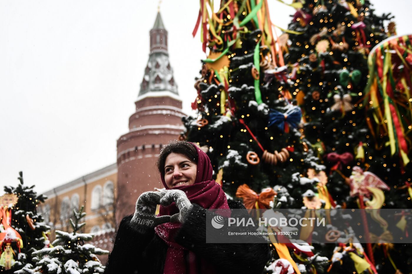 Празднование Масленицы в Москве