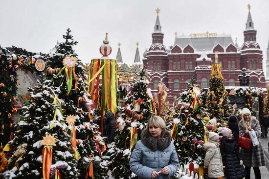 Празднование Масленицы в Москве