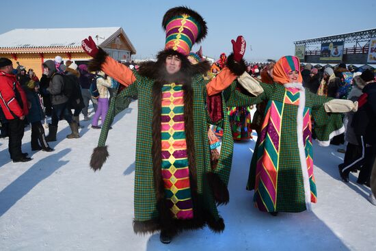 Празднование Масленицы в регионах России