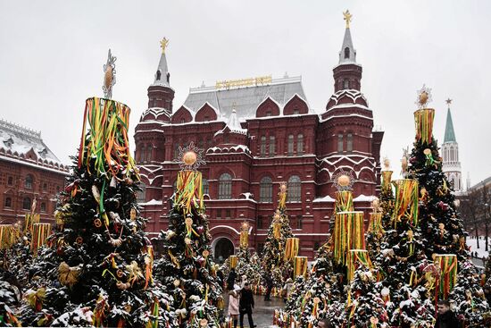 Празднование Масленицы в Москве