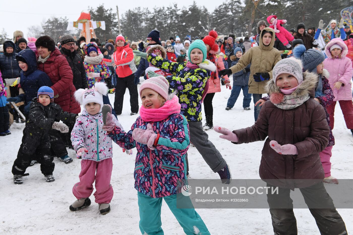 Празднование Масленицы в регионах России