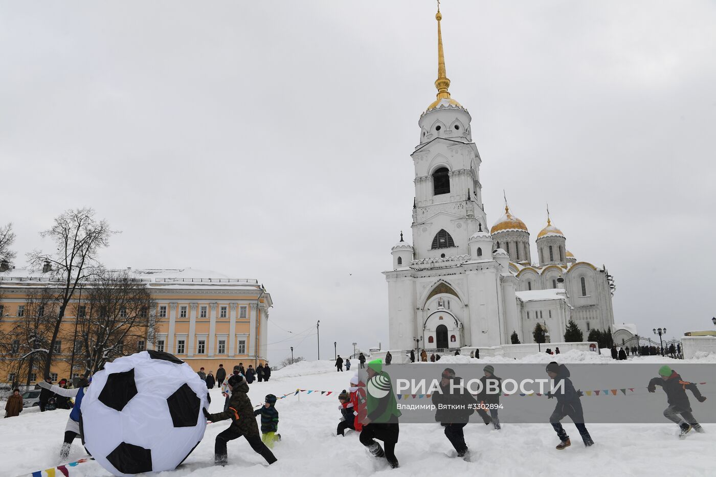 Празднование Масленицы в регионах России