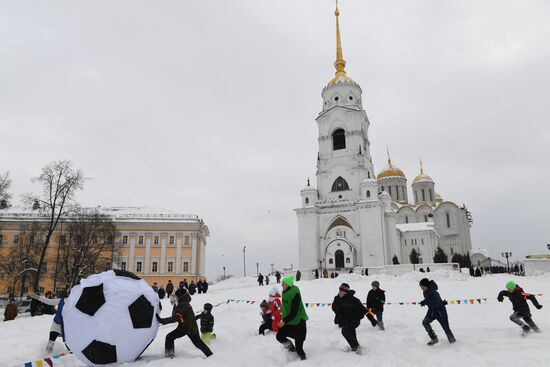 Празднование Масленицы в регионах России