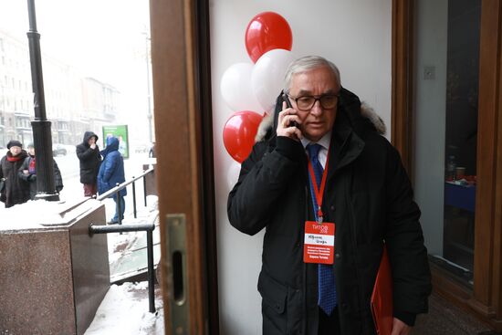 Борис Титов провел встречу с доверенными лицами