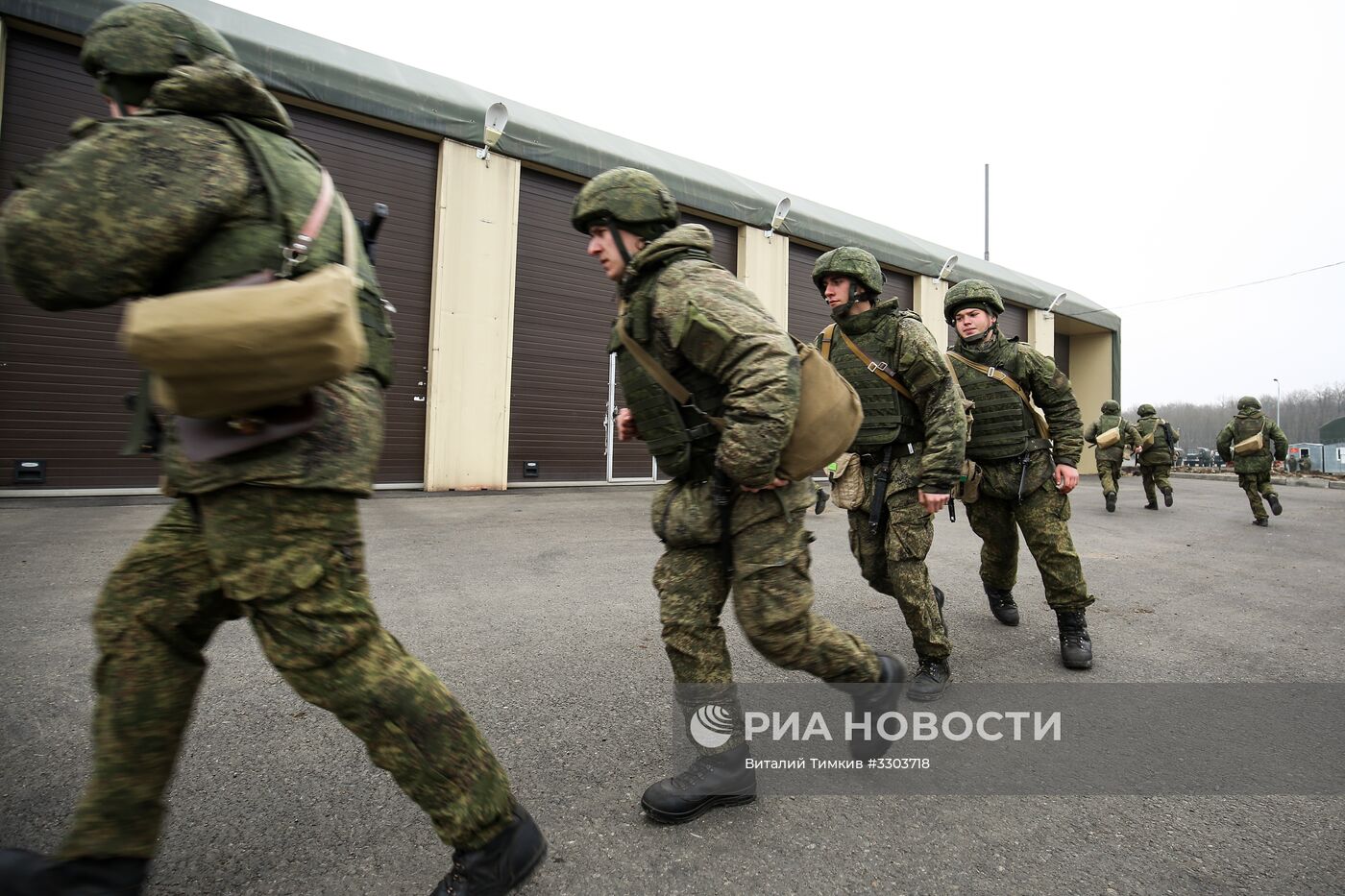 Учения расчетов ракетного комплекса "Искандер-М" в Краснодарском крае