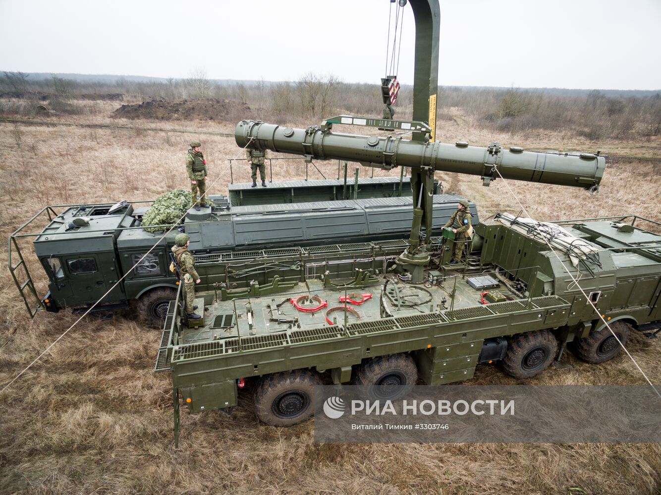 Учения расчетов ракетного комплекса "Искандер-М" в Краснодарском крае