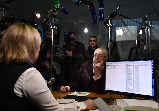 В. Жириновский посетил Пенсионный фонд РФ