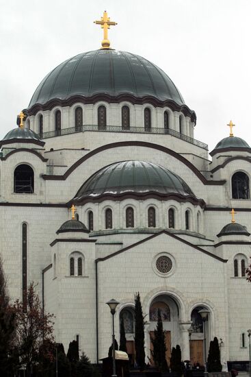 Церемония передачи Сербской православной церкви мозаичного убранства главного купола Храма Святого Саввы в Белграде