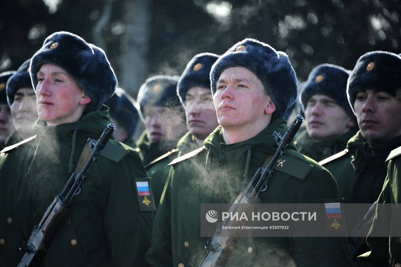 Празднование Дня защитника Отечества в регионах России