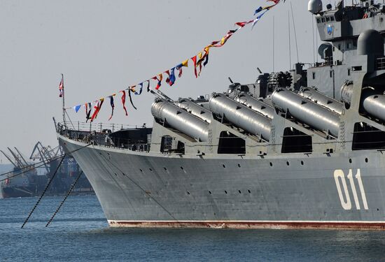 Празднование Дня защитника Отечества в регионах России