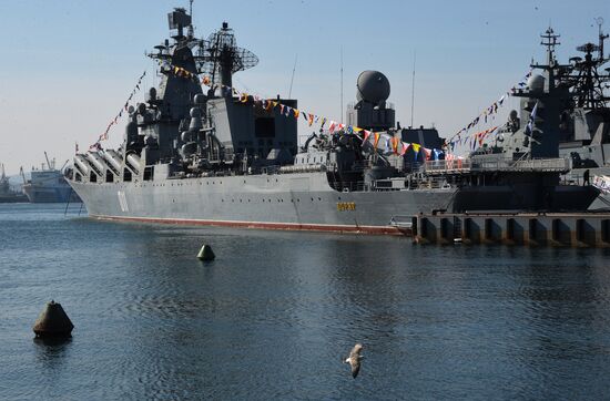 Празднование Дня защитника Отечества в регионах России