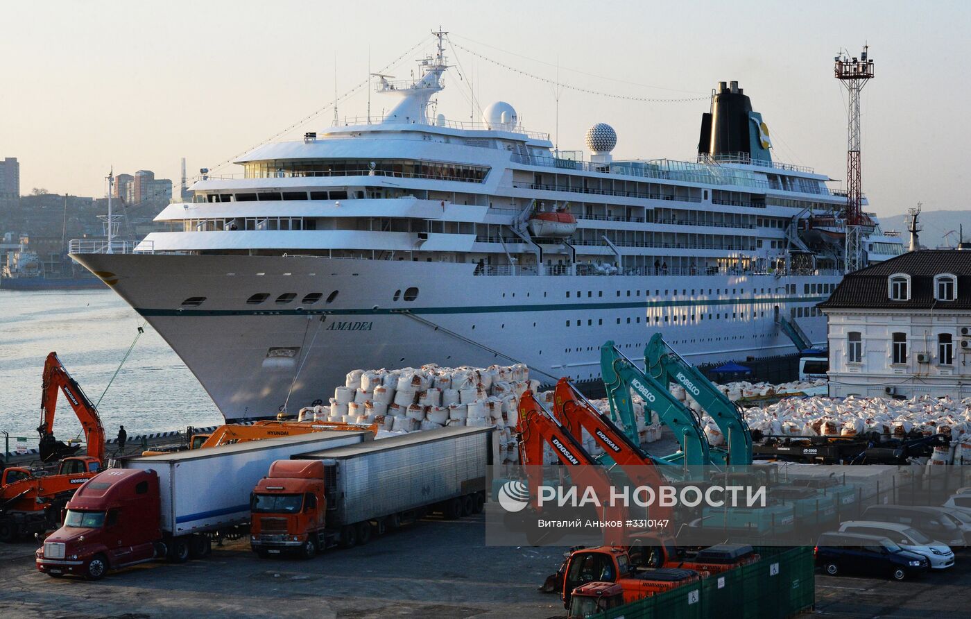 Прибытие круизного лайнера Amadea во Владивосток