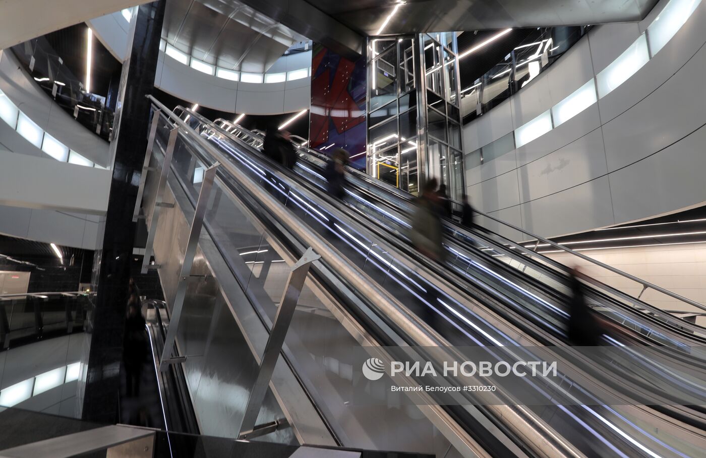 Открытие движения на участке Большой кольцевой линии Московского метрополитена