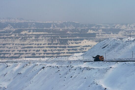 Кедровский угольный разрез