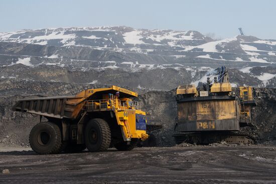 Кедровский угольный разрез