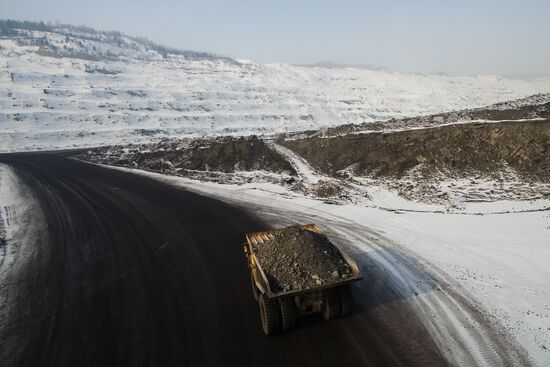 Кедровский угольный разрез