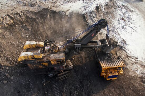 Кедровский угольный разрез