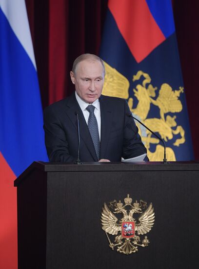 Президент РФ В. Путин принял участие в заседании коллегии МВД