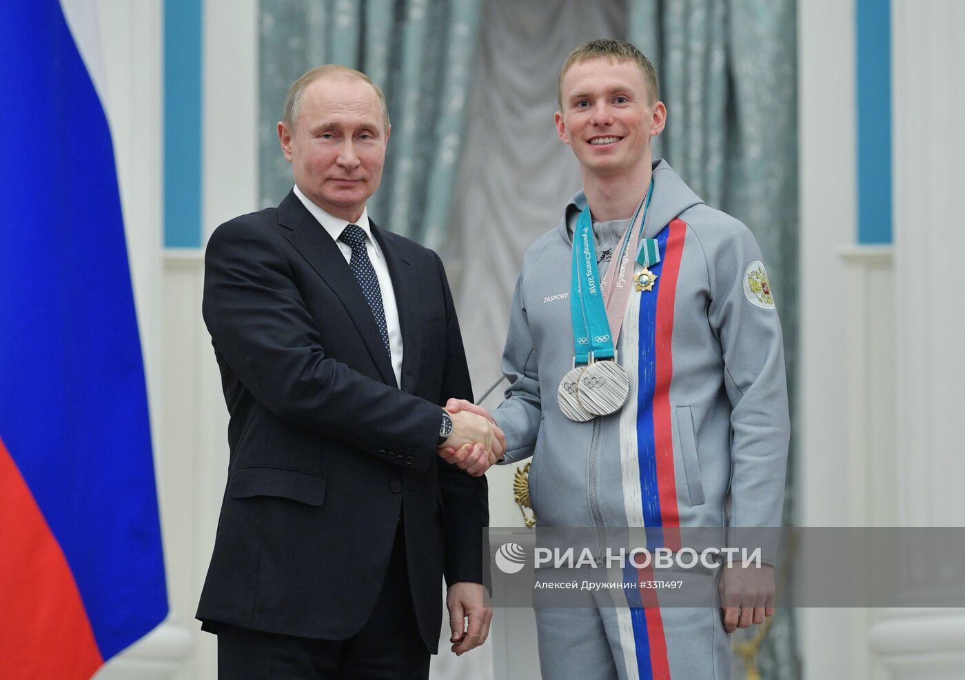 Президент РФ В. Путин вручил госнаграды призерам и победителям XXIII зимних Олимпийских игр