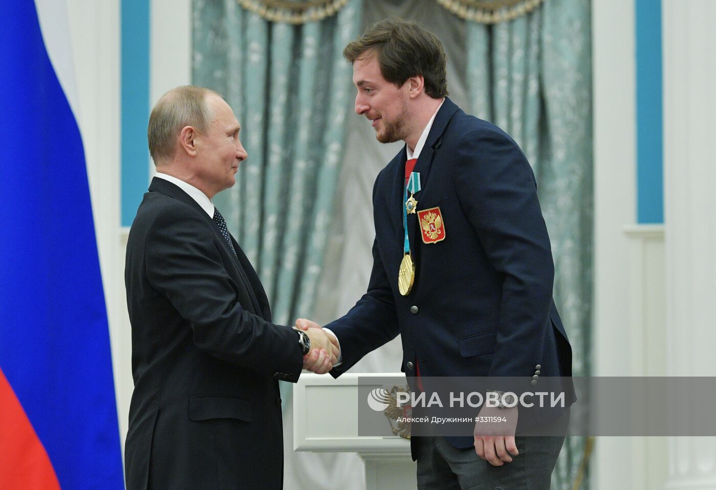 Президент РФ В. Путин вручил госнаграды призерам и победителям XXIII зимних Олимпийских игр