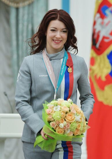 Президент РФ В. Путин вручил госнаграды призерам и победителям XXIII зимних Олимпийских игр