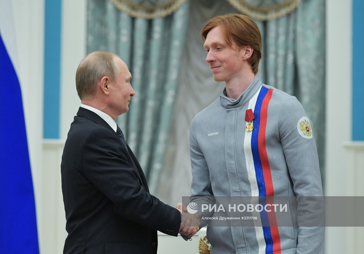 Президент РФ В. Путин вручил госнаграды призерам и победителям XXIII зимних Олимпийских игр