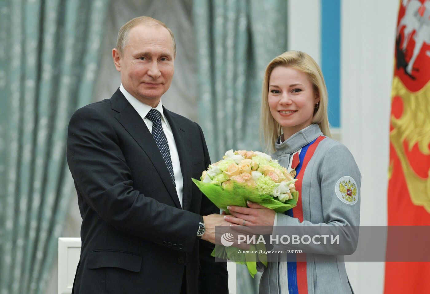 Президент РФ В. Путин вручил госнаграды призерам и победителям XXIII зимних Олимпийских игр