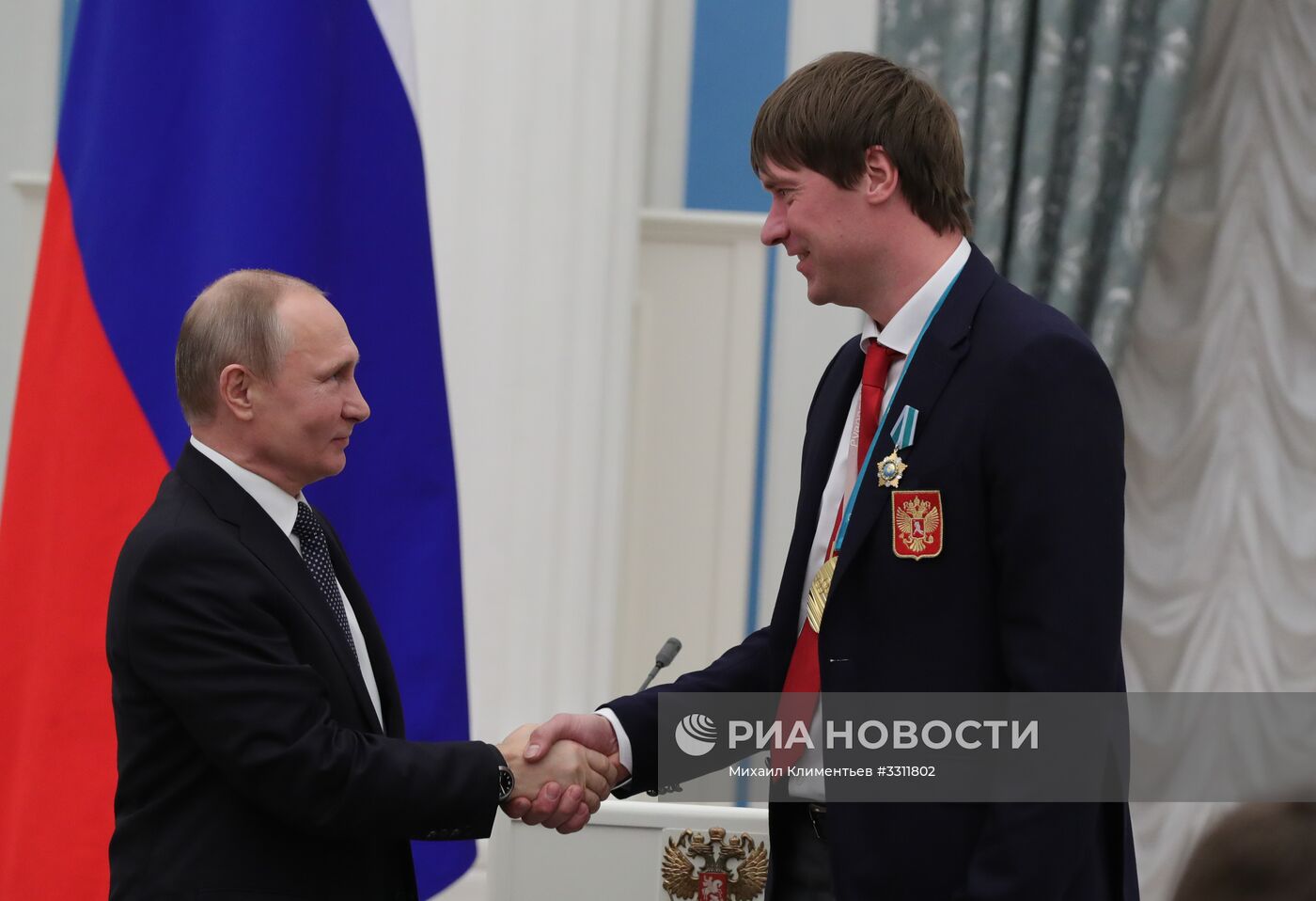 Президент РФ В. Путин вручил госнаграды призерам и победителям XXIII зимних Олимпийских игр