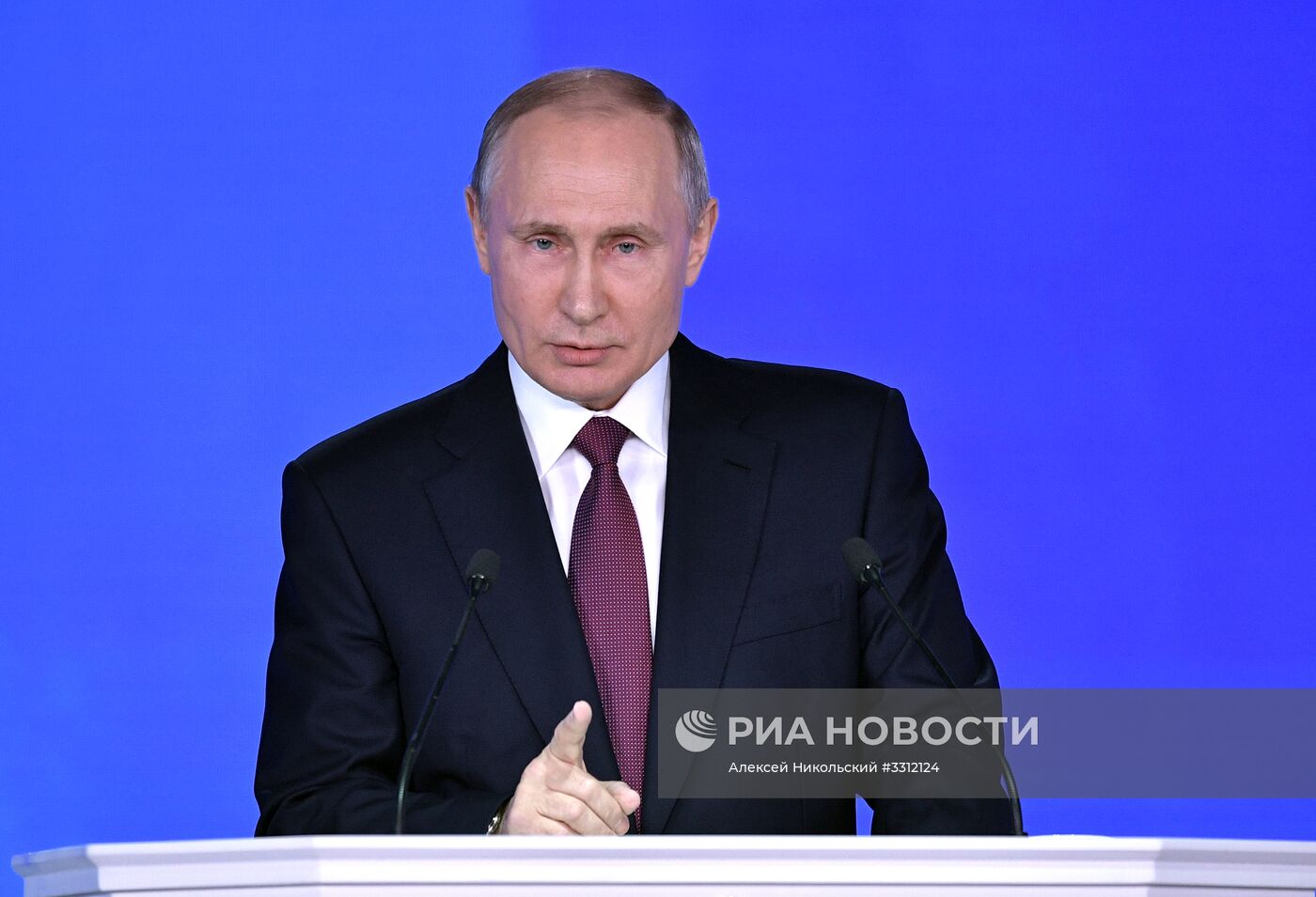 Ежегодное послание президента РФ В. Путина Федеральному Собранию