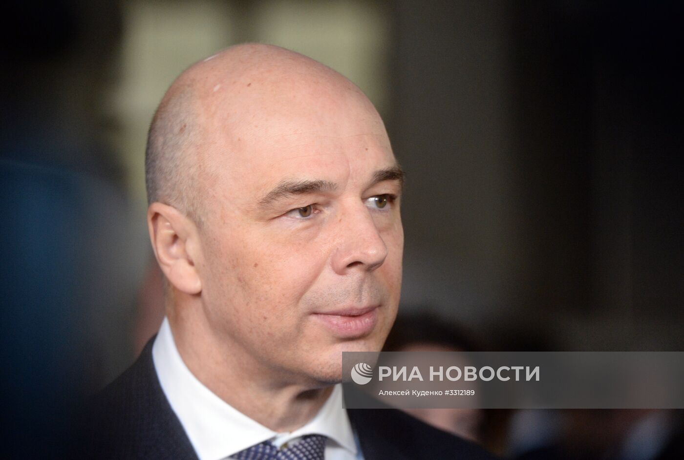 Ежегодное послание президента РФ В. Путина Федеральному Собранию